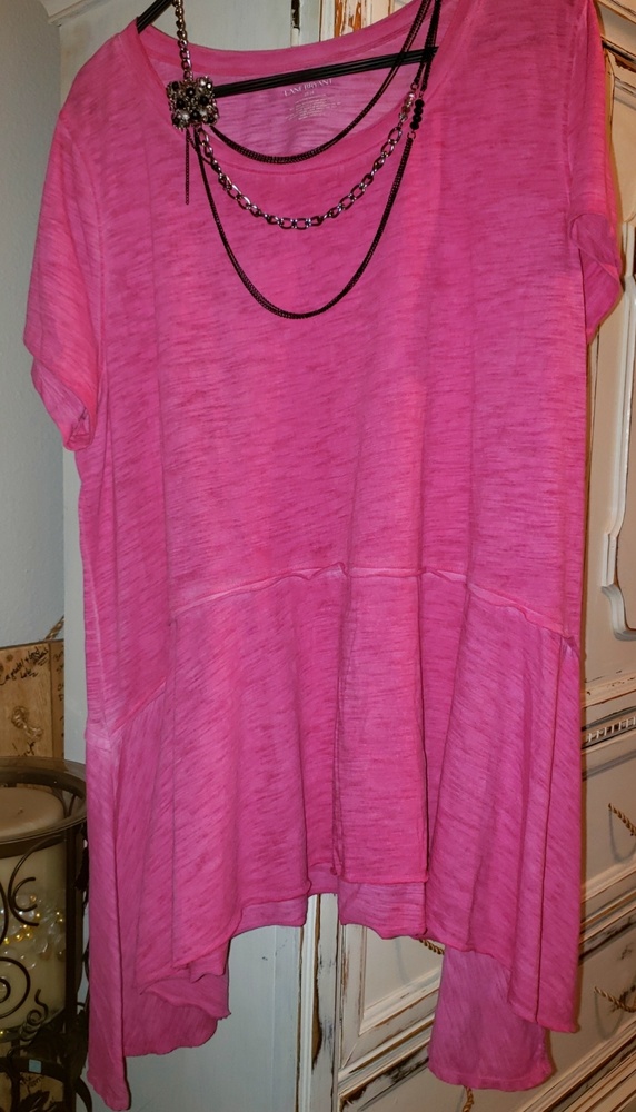 NWOT LANE BRYANT SZ 22/24 SHARK BITE TOP